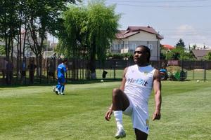 Petrolul sfidează insolvența: contractul care sparge toate plafoanele pentru atacantul de Premier League! » Salariu de vedetă și clauză de eliberare cu procent pentru jucător