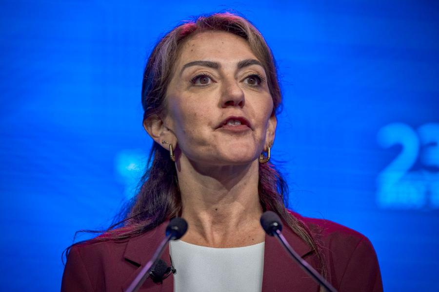 Ministra anti-migrație a pus „tunurile” pe marocani, după scenele de aseară: „Acești «suporteri» se poartă ca niște nebuni. Nu vă e rușine?”. Ce s-a întâmplat pe străzi