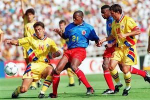 L-a blocat pe Tino Asprilla în ”94, acum îl compară pe Leo Messi cu Cristiano Ronaldo: „Doar unii joacă pentru comandant”