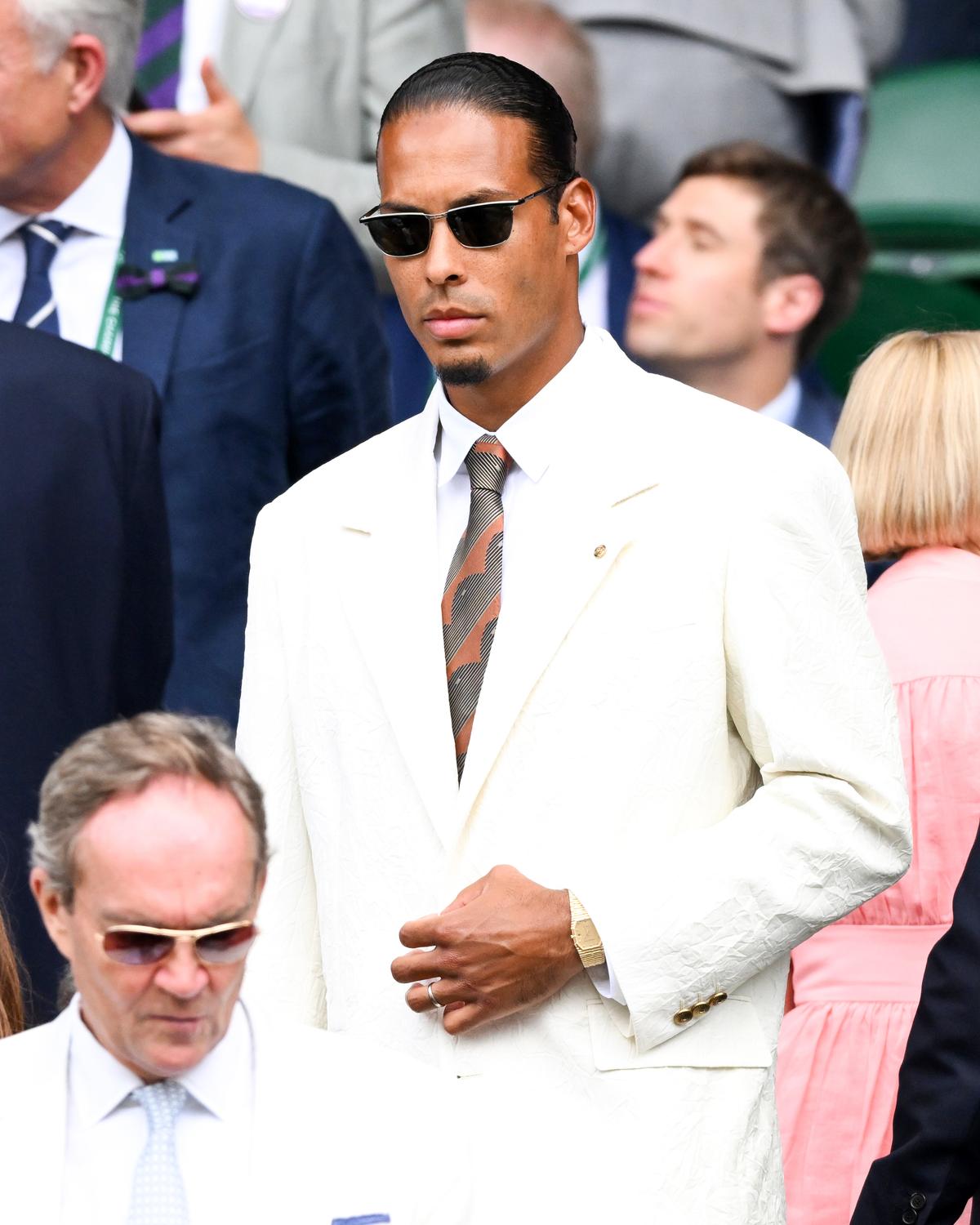 Virgil van Dijk și soția sa, Rike, au mers la Londra pentru „vânătoarea” favorită a milionarilor