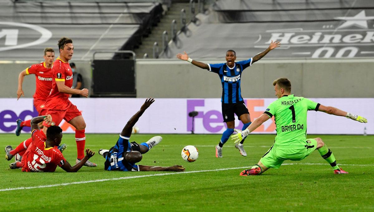 INTER - LEVERKUSEN 2-1. Cel mai mare inamic al lui Lukaku :) » Ce a pățit belgianul în meciul cu Leverkusen