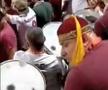 Viralul lunii în Liga 1 » Filmarea care face înconjurul României: ce se întâmpla în mijlocul galeriei rapidiste la Pitești. Peste 5.000 de like-uri!
