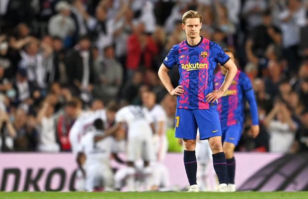 Barcelona în furtună » Frenkie de Jong refuză să plece și acuză clubul de șantaj!