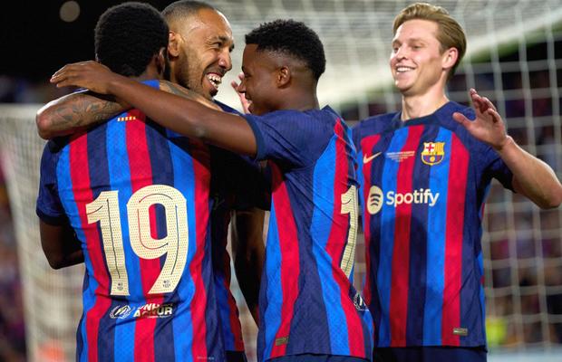 Barcelona se clatină! Doi dintre fotbaliștii transferați în vară ar putea părăsi clubul dintr-un motiv incredibil