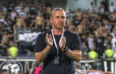 Mititelu l-a ofertat pe Reghecampf, după ce Rotaru l-a dat afară: „Mai bea și el o zi sau două, dar și băut e mai bun decât toți la un loc!”