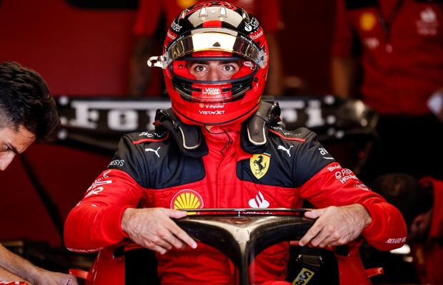 Carlos Sainz și respectul față de Fernando Alonso: ”Se umflă o rivalitate care nu există”