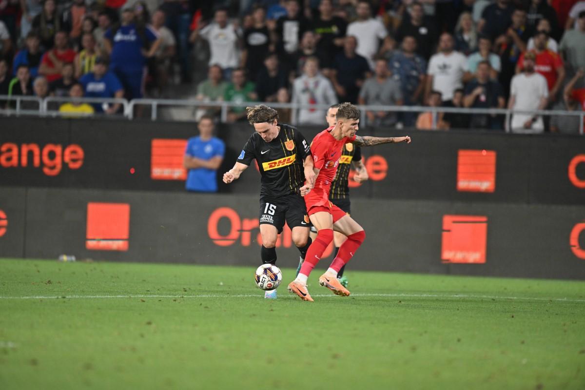 FCSB a cerut trei penalty-uri cu Nordsjaelland! tribunele au explodat: „Hoții, hoții!” » Fotoreporterul GSP a surprins cadru cu cadru cea mai fierbinte fază a meciului