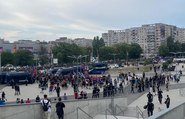 Galeria celor de la FCSB a ajuns în Ghencea » Câți oameni au fost în corteo + scandarea favorită