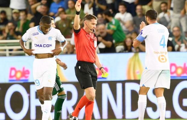 Francezii îl desființează pe Istvan Kovacs, grecii îl laudă » Controversă pe marginea deciziilor luate aseară de român în Liga Campionilor