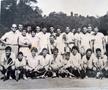 Lotul de tenis al României din 1960. Necula, penultimul de jos în partea dreapta a imaginii FOTO Arhivă personală