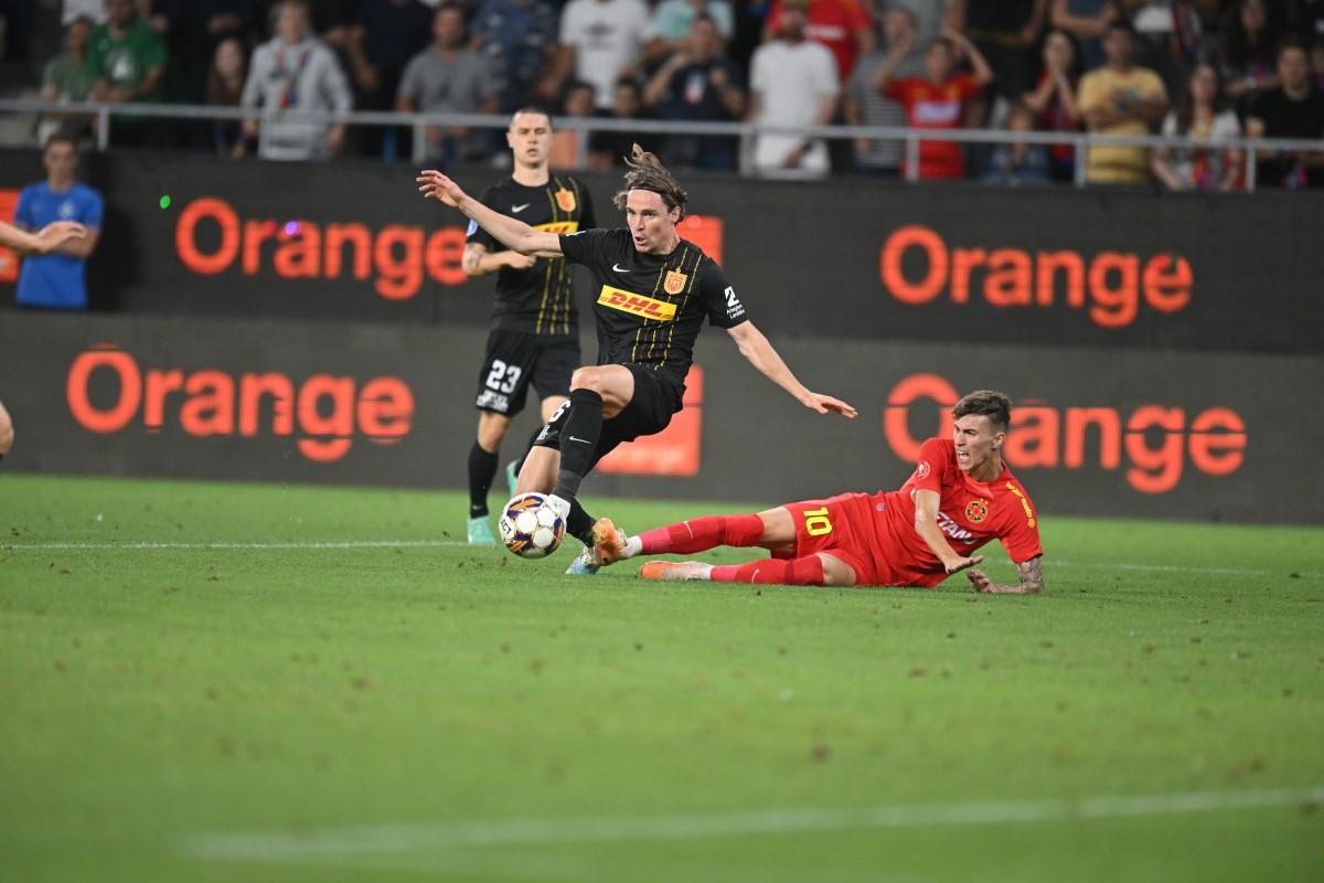 FCSB a cerut trei penalty-uri cu Nordsjaelland! tribunele au explodat: „Hoții, hoții!” » Fotoreporterul GSP a surprins cadru cu cadru cea mai fierbinte fază a meciului