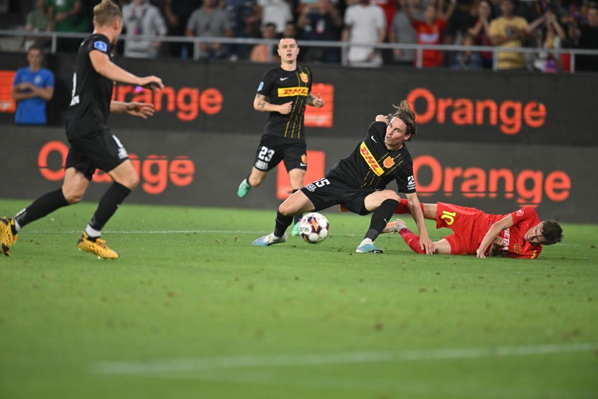 Penalty cerut de Tavi Popescu în FCSB - Nordsjaelland