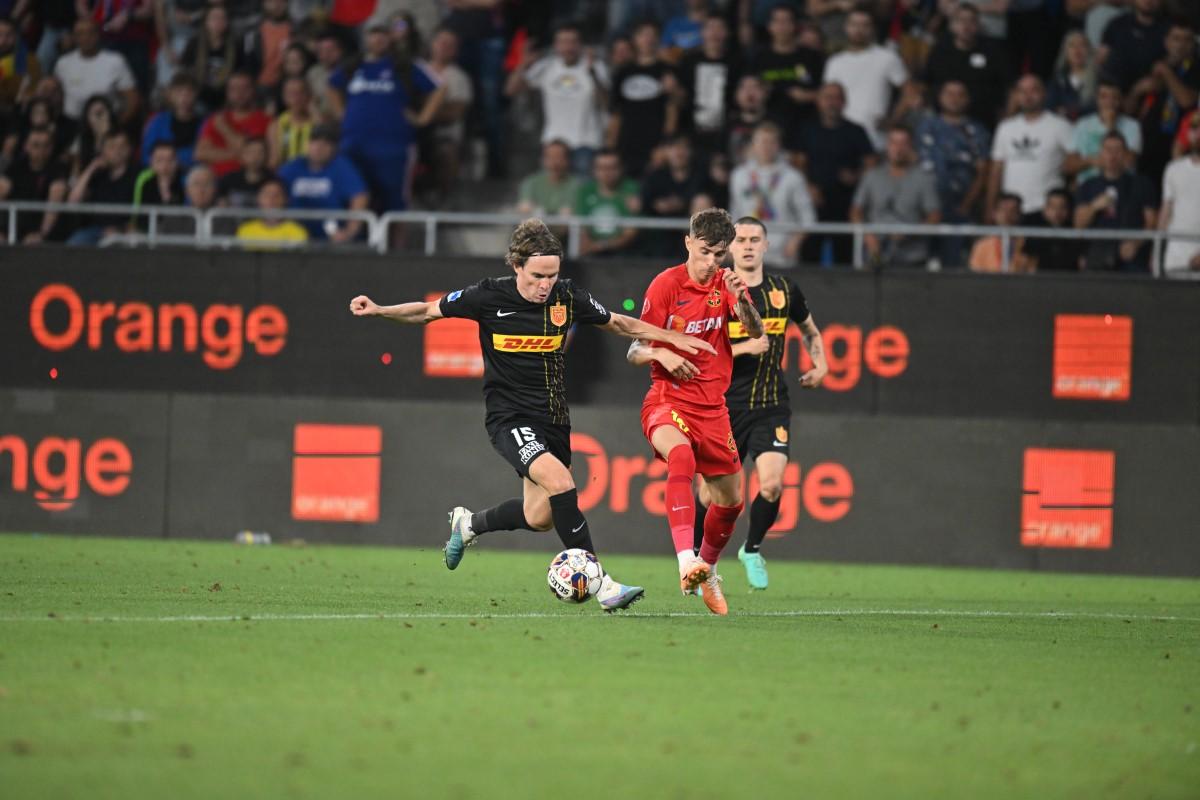 FCSB a cerut trei penalty-uri cu Nordsjaelland! tribunele au explodat: „Hoții, hoții!” » Fotoreporterul GSP a surprins cadru cu cadru cea mai fierbinte fază a meciului