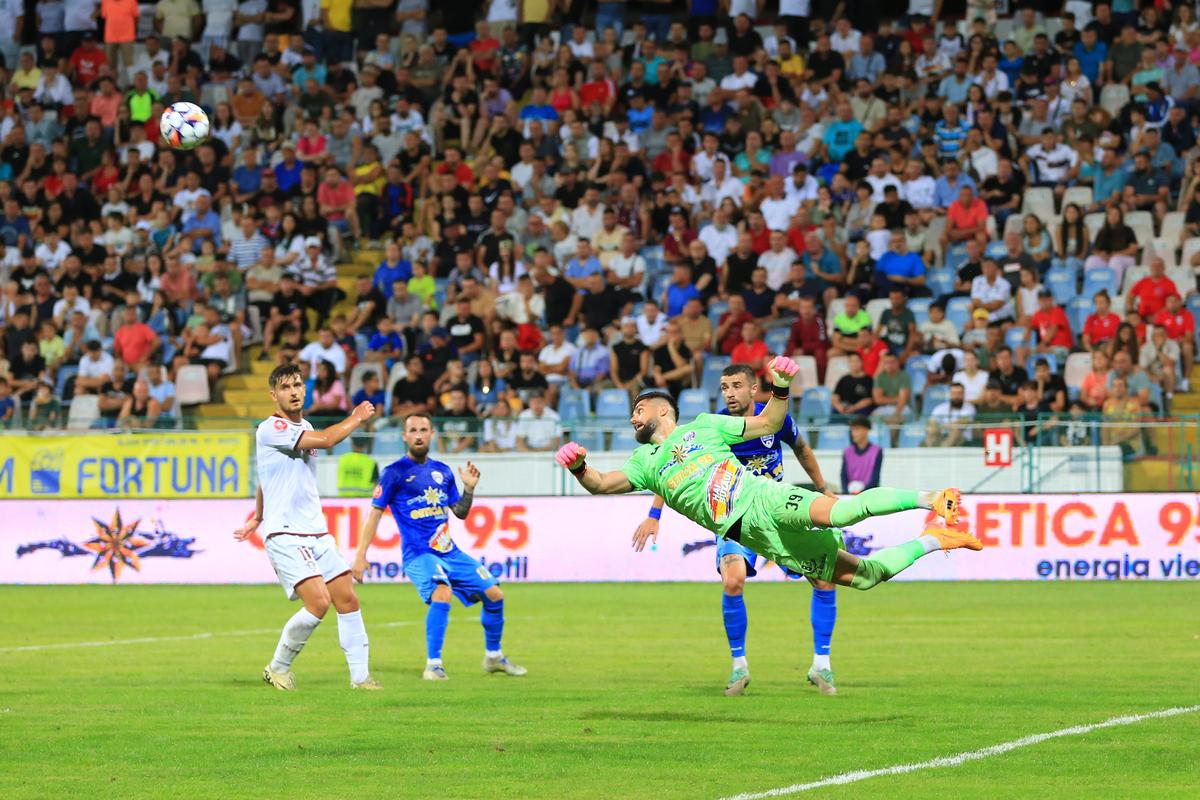 Lennon a adus haosul la Rapid: diferența uriașă față de surpriza Dinamo + Cum a stat Rapid sezonul trecut