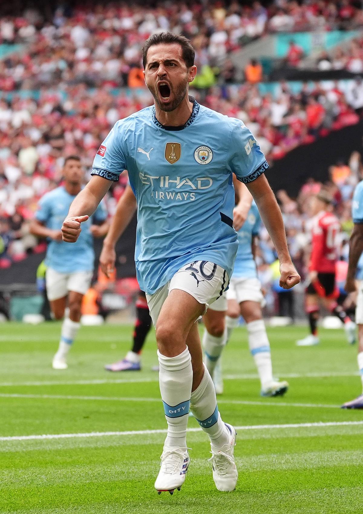 Manchester City câștigă în debutul stagiunii din Regat » „Cetățenii” și-au adjudecat Supercupa Angliei, după ce au învins-o pe United la penalty-uri