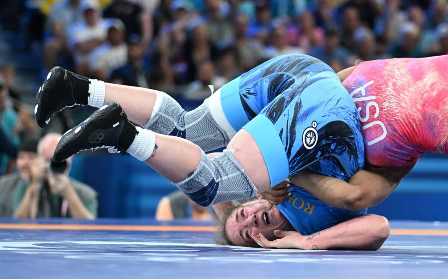 Cătălina Axente - accidentare teribilă în concursul de lupte Jocurile Olimpice Paris 2024 Foto: Imago Din nou fără medalie olimpică, luptele românești suferă: „Suntem acolo, pe drumul cel bun, totuși undeva greșim. Vom face un plan pentru 2028”