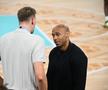 Nowitzki și Henry