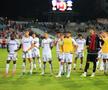 Imediat după ultimul fluier final al partidei dintre Gloria Buzău și Rapid, terminată la egalitate, scor 1-1, au avut loc scene reprobabile, fanii giuleștenilor fiind în prim-plan.  Foto: Ionuț Iordache (GSP)
