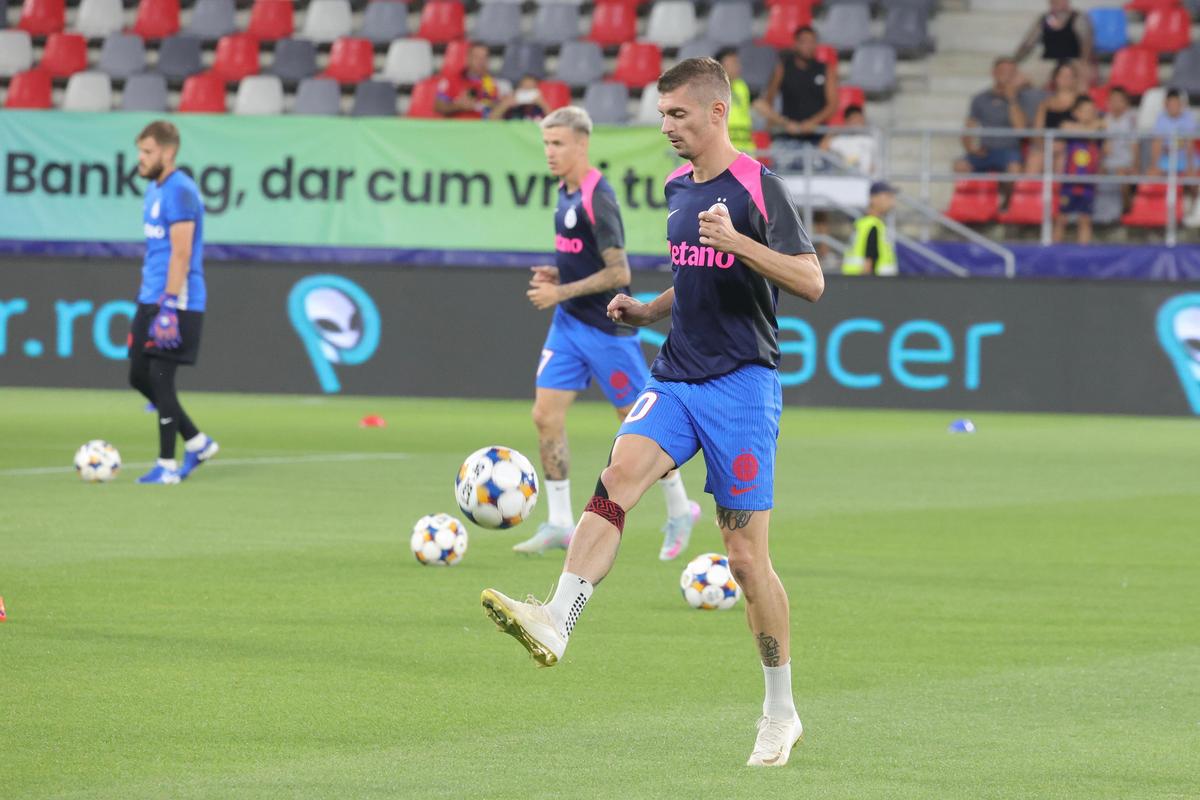 FCSB - Unirea Slobozia, imagini de la nivelul gazonului