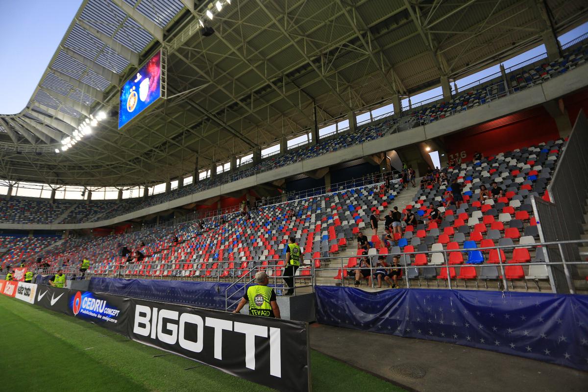 FCSB - Unirea Slobozia, imagini de la nivelul gazonului