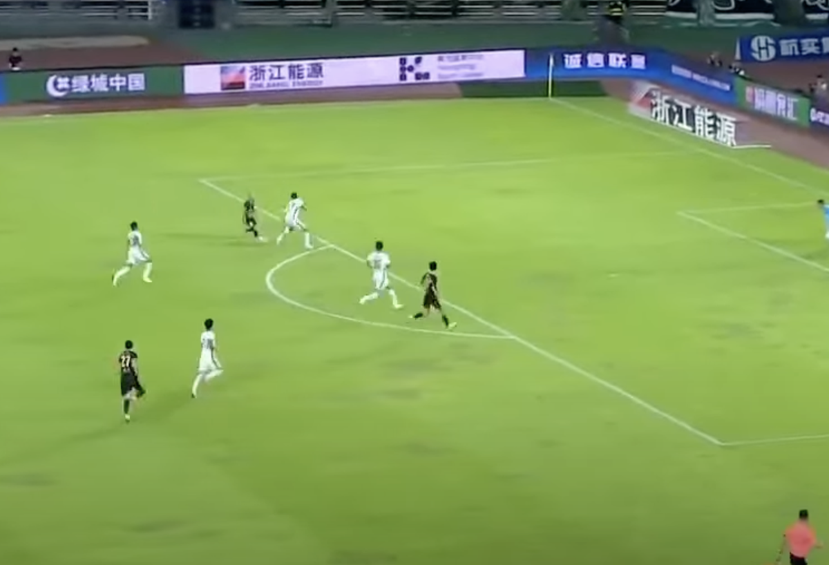 Alexandru Mitriță, gol și pasă de gol în China