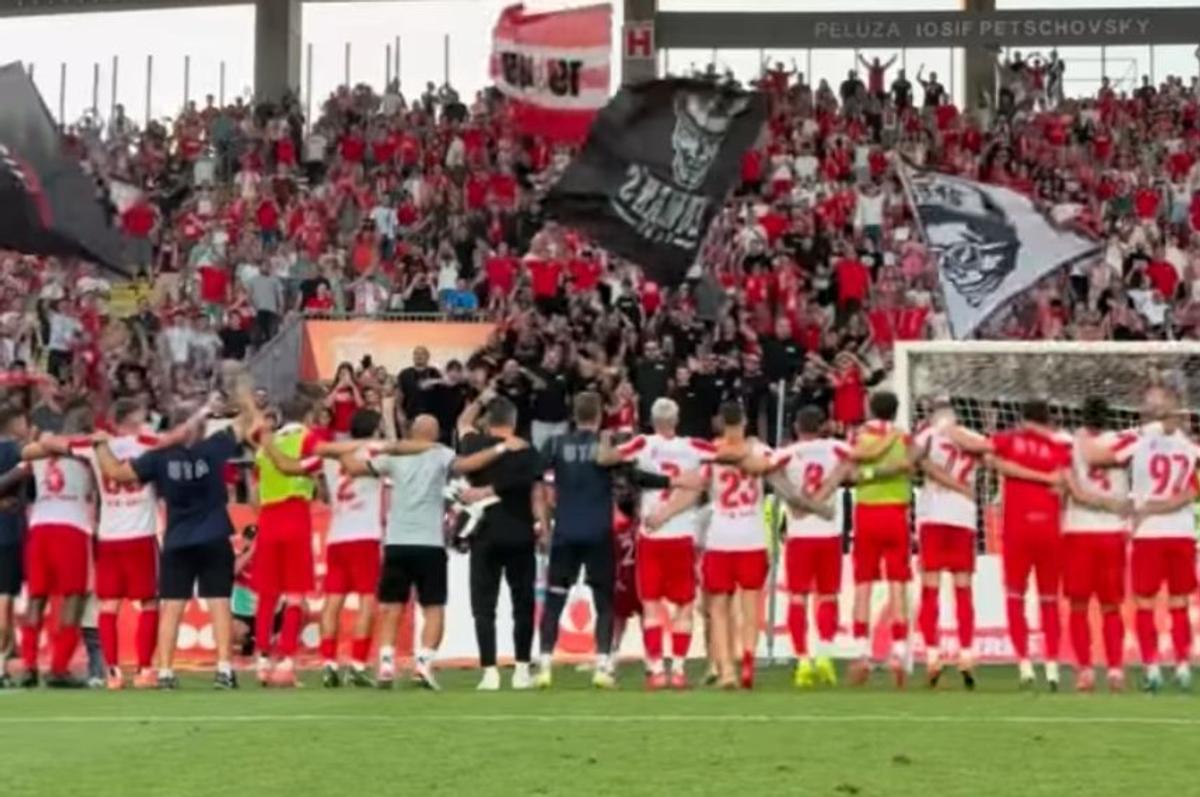 Imagini spectaculoase din Superligă: „Cine e pe primul loc? UTA e!”
