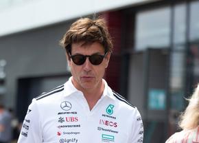 Toto Wolff a anunțat cauza abandonului lui George Russell, apoi a izbucnit: „Sunt extrem de furios”