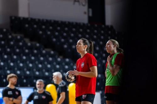 Monika Kobylinska a făcut deja primele antrenamente cu Gloria Bistrița șia  ajucat primele meciuri amicale FOTO Gloria Bistrița