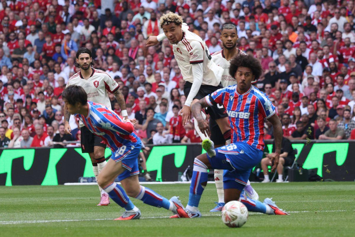 Crystal Palace - Liverpool, Supercupa Angliei