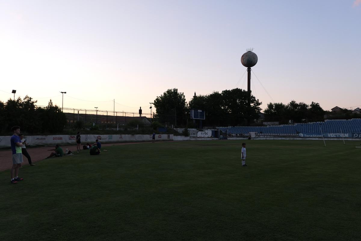 Paradoxul din sudul României: de 13 ani fără fotbal la nivel național, însă stadionul de 11.000 de locuri a fost modernizat pentru o echipă din alt oraș