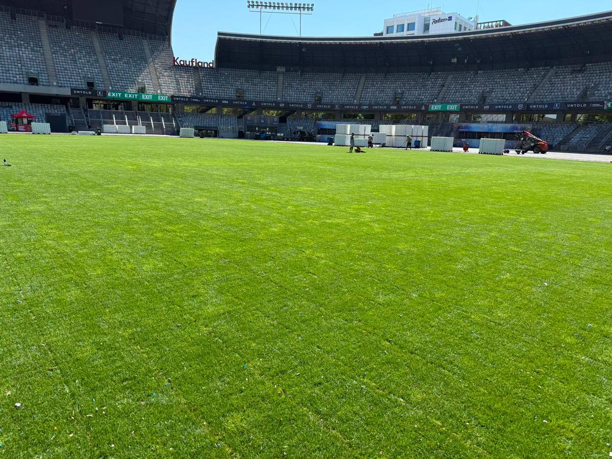 Gazonul de pe Cluj Arena, într-o stare foarte bună după festivalul Untold, 10.08.2026 // foto: facebook @Consiliul Județean Cluj