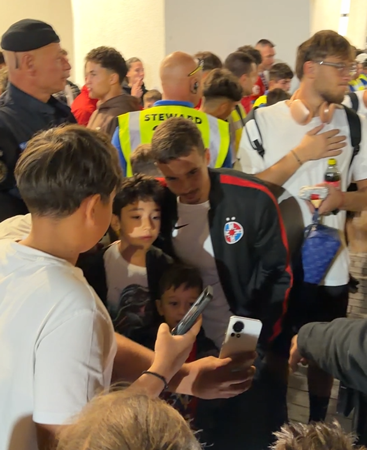 Ce s-a întâmplat în zona autocarelor după Sepsi - FCSB