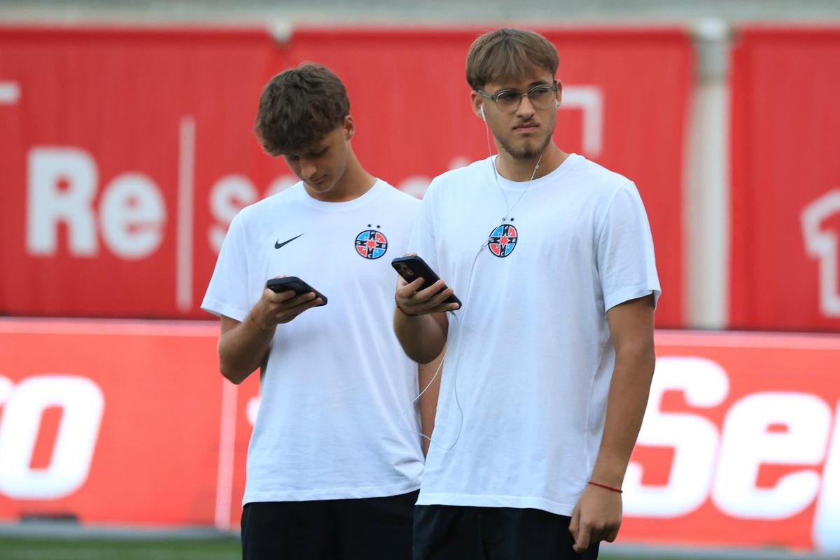 „Ria, Ria, Ungaria!” vs. „România, România!” » Tot ce s-a întâmplat înainte de Sepsi - FCSB, cu 7.900 de fani în tribune