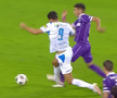 Oltenii au cerut penalty în minutul 88, la un contact între Assad și Dorinel Oancea // foto: PrimaSport