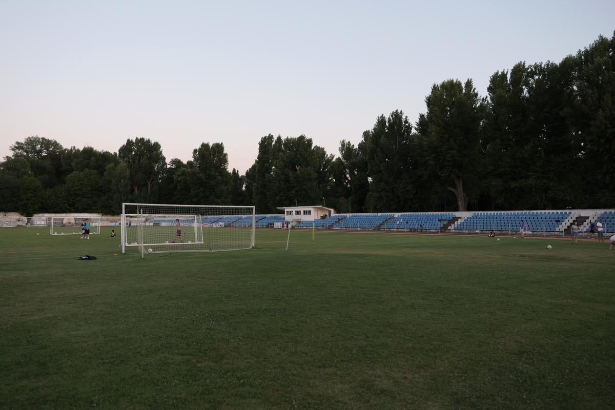 Paradoxul din sudul României: de 13 ani fără fotbal la nivel național, însă stadionul de 11.000 de locuri a fost modernizat pentru o echipă din alt oraș