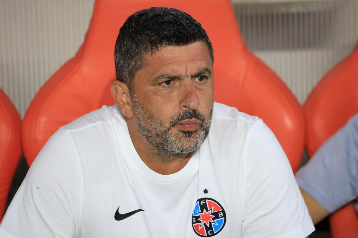 „Ria, Ria, Ungaria!” vs. „România, România!” » Tot ce s-a întâmplat înainte de Sepsi - FCSB, cu 7.900 de fani în tribune