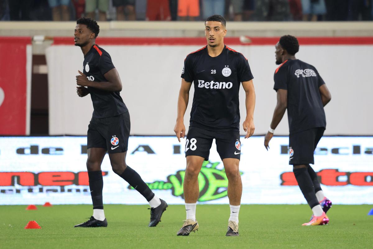 „Ria, Ria, Ungaria!” vs. „România, România!” » Tot ce s-a întâmplat înainte de Sepsi - FCSB, cu 7.900 de fani în tribune