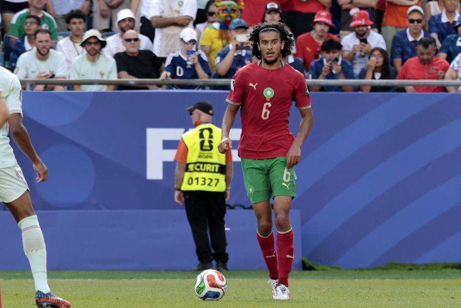 Ayyoub Bouaddi, în timpul „sfertului” de CM dintre Maroc și Franța // foto: Imago După 135 de milioane de euro pentru Elliot Anderson, Manchester City plătește alte 100 pentru un mijlocaș de 18 ani