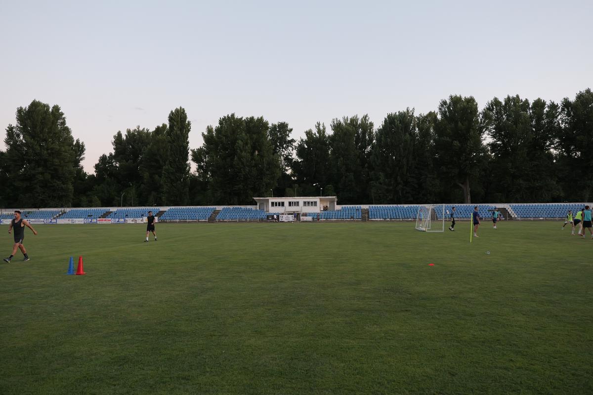Paradoxul din sudul României: de 13 ani fără fotbal la nivel național, însă stadionul de 11.000 de locuri a fost modernizat pentru o echipă din alt oraș
