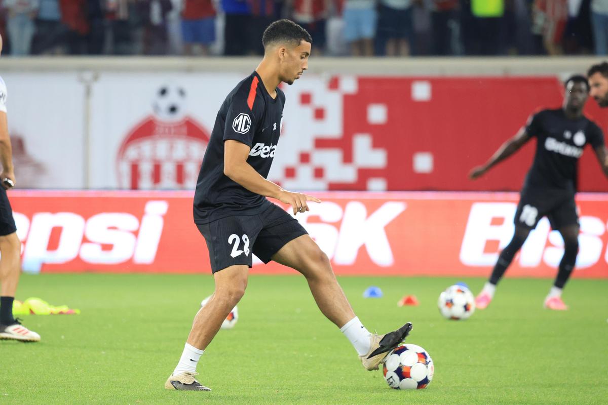 „Ria, Ria, Ungaria!” vs. „România, România!” » Tot ce s-a întâmplat înainte de Sepsi - FCSB, cu 7.900 de fani în tribune