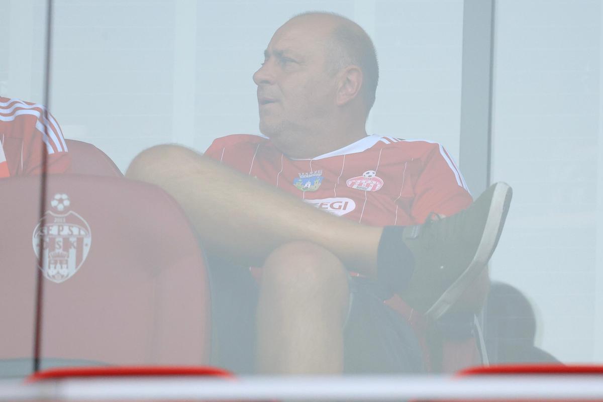 „Ria, Ria, Ungaria!” vs. „România, România!” » Tot ce s-a întâmplat înainte de Sepsi - FCSB, cu 7.900 de fani în tribune