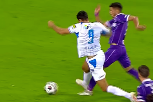 A fost penalty pentru olteni? Verdictul specialistului, la cea mai mare controversă din Craiova - FC Argeș: „În mod intenționat”
