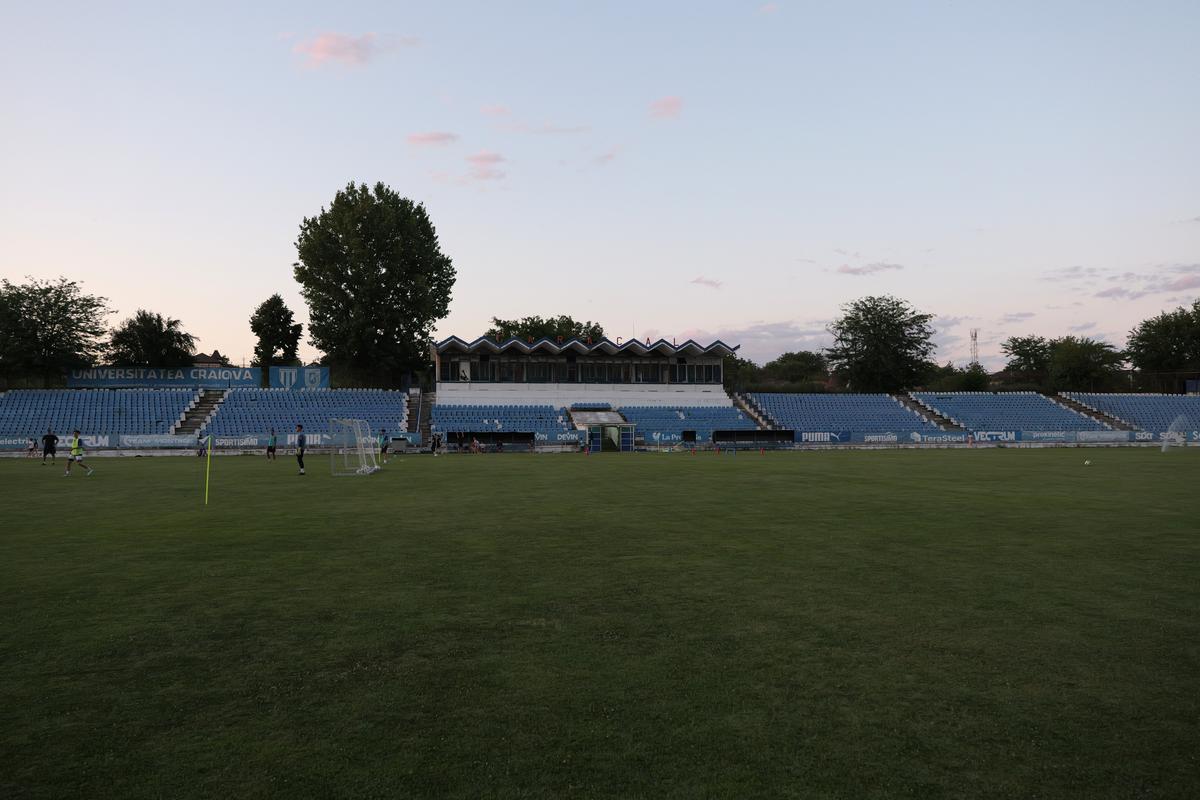 Paradoxul din sudul României: de 13 ani fără fotbal la nivel național, însă stadionul de 11.000 de locuri a fost modernizat pentru o echipă din alt oraș
