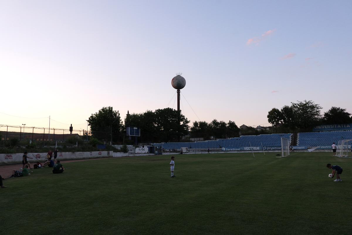 Paradoxul din sudul României: de 13 ani fără fotbal la nivel național, însă stadionul de 11.000 de locuri a fost modernizat pentru o echipă din alt oraș