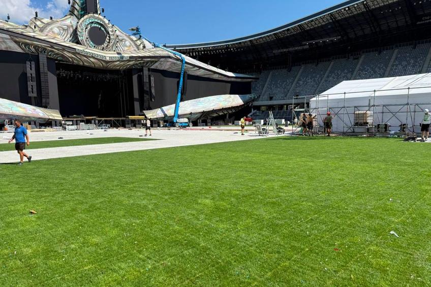 Gazonul de pe Cluj Arena, într-o stare foarte bună după festivalul Untold // foto: facebook @Consiliul Județean Cluj