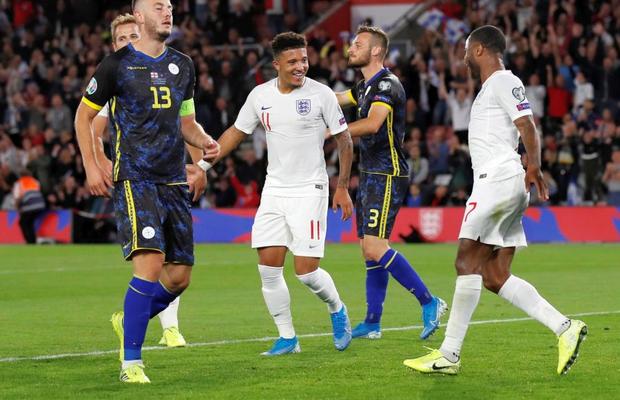 PRELIMINARII EURO 2020 // FOTO Seară de excepție cu 34 de goluri! OPT s-au marcat în Anglia - Kosovo, victorii fără emoții pentru Franța și Portugalia + surpriză mare provocată de Albania