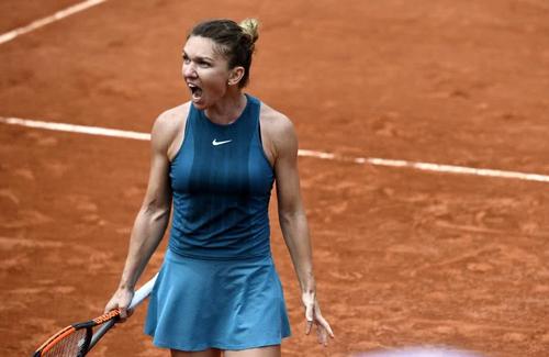 Simona Halep (28 de ani, 2 WTA) poate reveni pe prima poziție a clasamentului WTA după turneul de la Roland Garros, programat în perioada 21 septembrie - 11 octombrie.