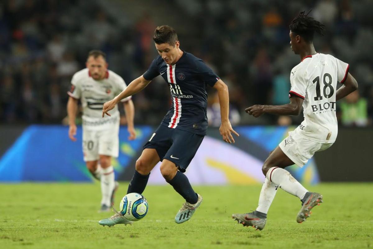 FOTO+VIDEO El e viitorul star al fotbalului mondial! Real Madrid și PSG pun 70 de milioane de euro pe masă pentru puștiul de 17 ani: „Bucurie, mândrie, asta simt!”