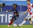 Eduardo Camavinga (dreapta) este curtat de două dintre cele mai mari cluburi din lume, Real Madrid și Paris Saint-Germain