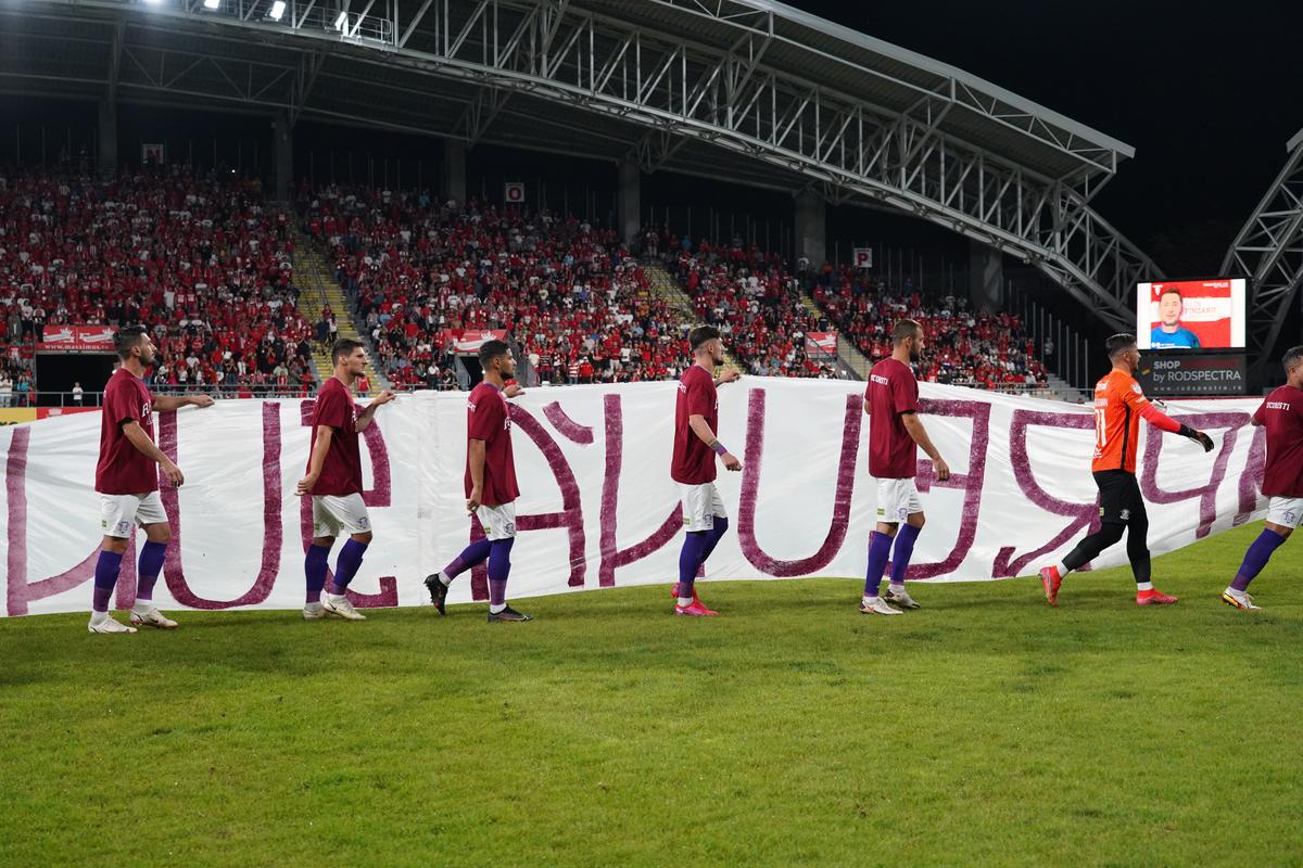 UTA riscă să joace cu porțile închise » Mesaje rasiste la meciul cu Rapid